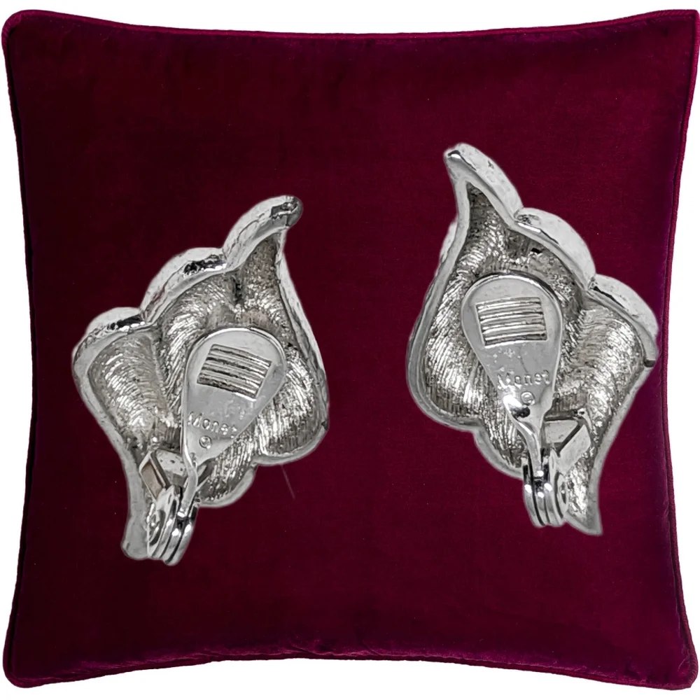 🙋 10/$20. Monet ~ Silver Tone Clip-on Earrings